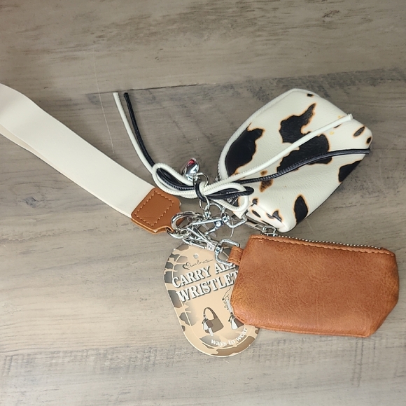 Western Style Print and Tan Key & Card Holder Set - Picture 1 of 5